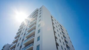 contratar uma administradora de condomínio